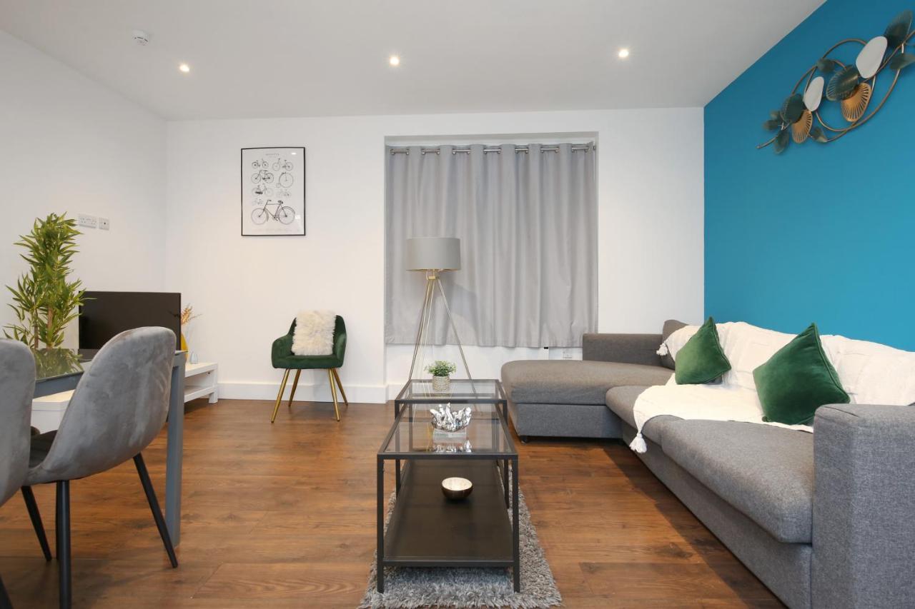 Imperial Middlesex Street Apartments Лондон Экстерьер фото
