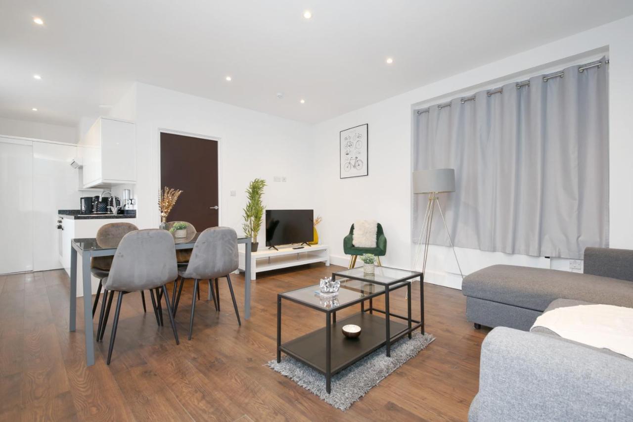 Imperial Middlesex Street Apartments Лондон Экстерьер фото