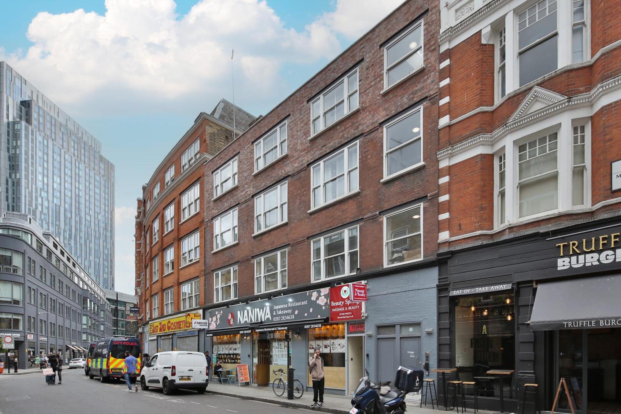 Imperial Middlesex Street Apartments Лондон Экстерьер фото