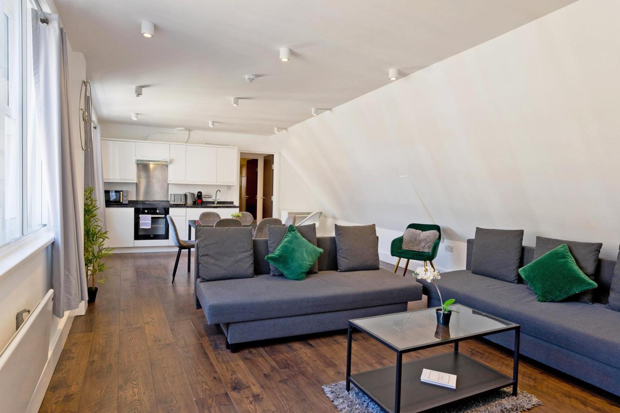 Imperial Middlesex Street Apartments Лондон Экстерьер фото