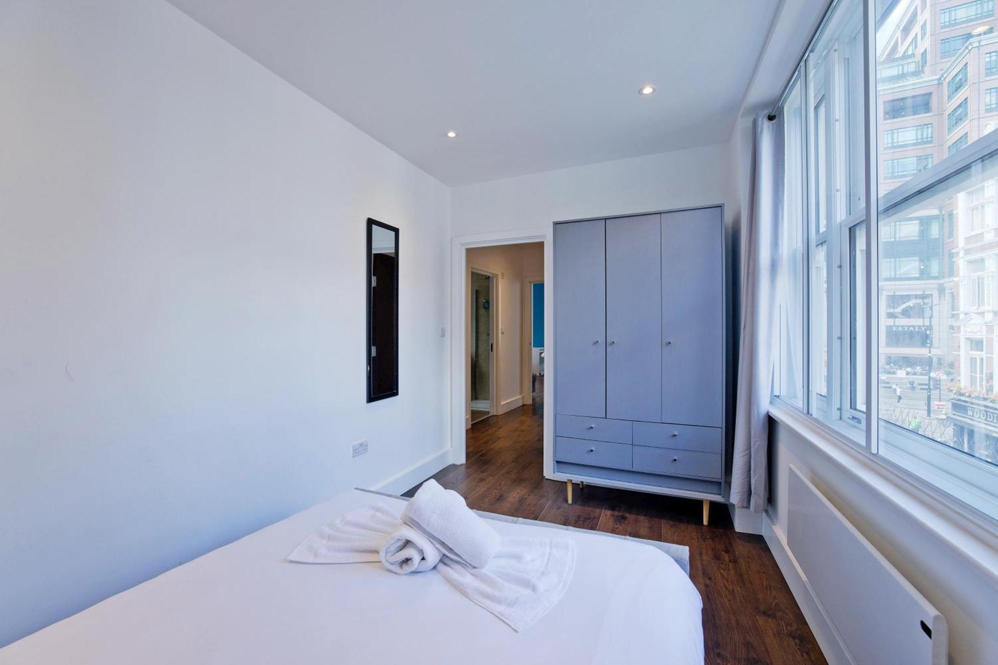 Imperial Middlesex Street Apartments Лондон Экстерьер фото