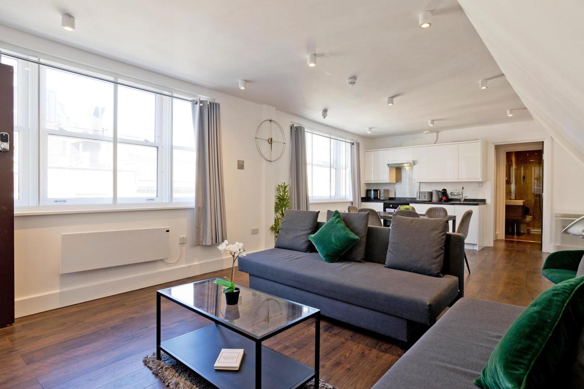 Imperial Middlesex Street Apartments Лондон Экстерьер фото