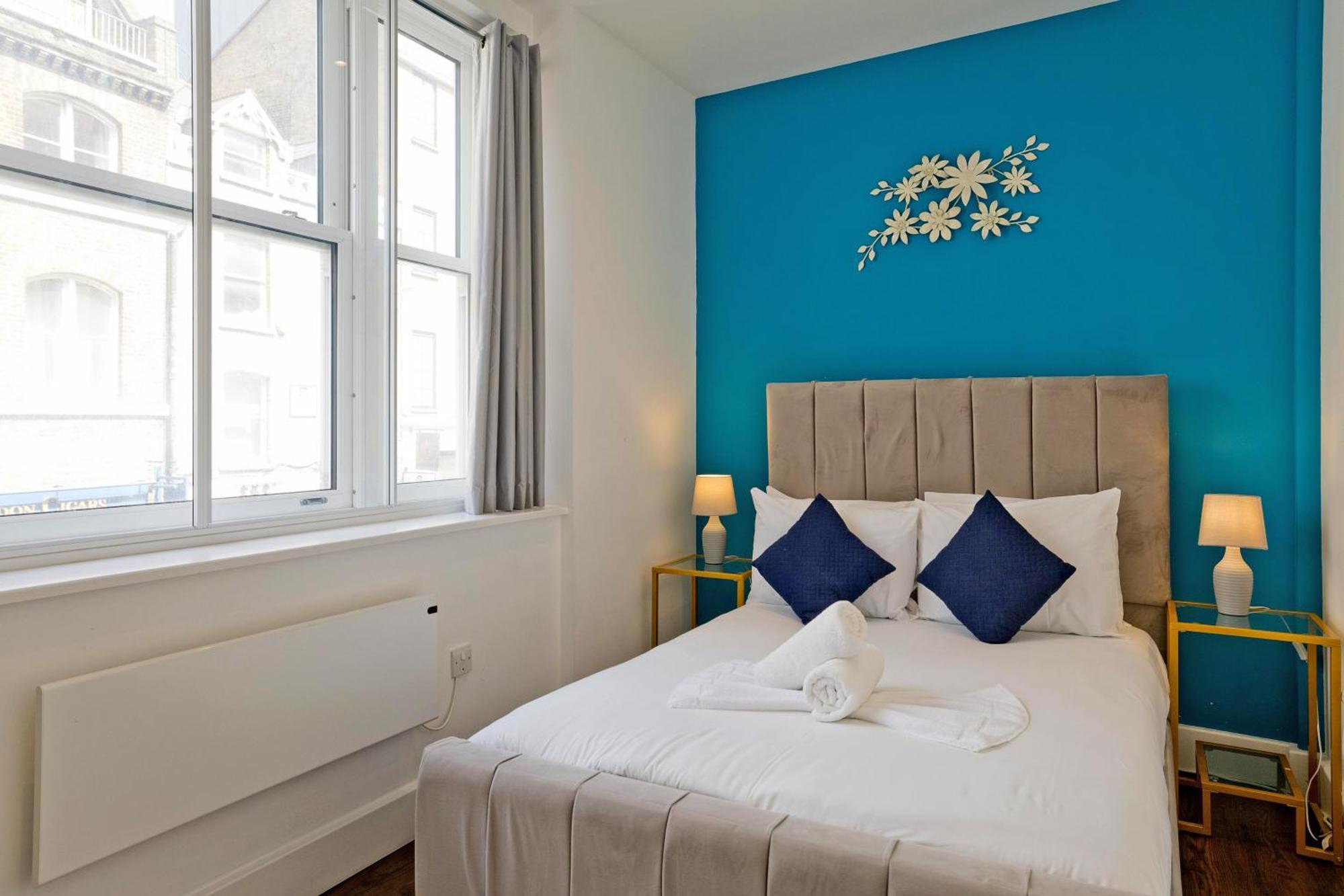 Imperial Middlesex Street Apartments Лондон Экстерьер фото